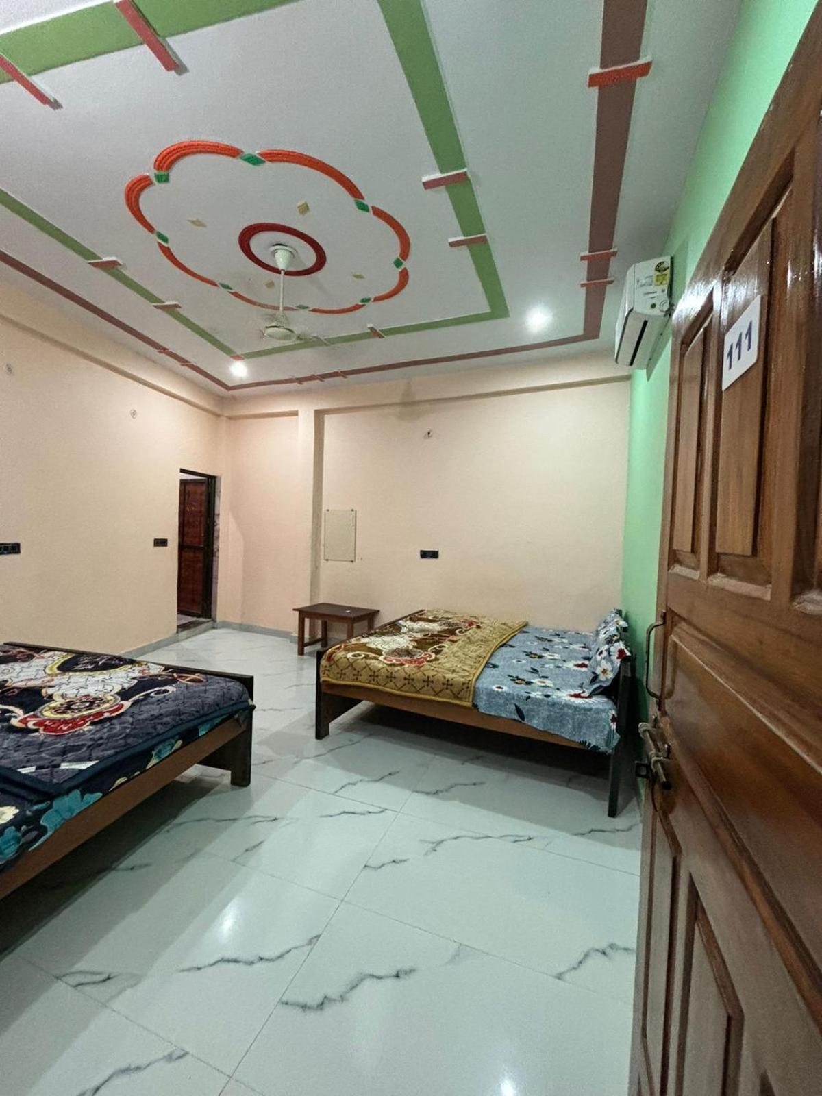 Chandrika Palace 500 Meter From Ayodhya Railway And Ram Mandir Экстерьер фото